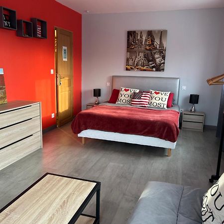 Chambres De Valerie Saint-Cyprien  Zewnętrze zdjęcie